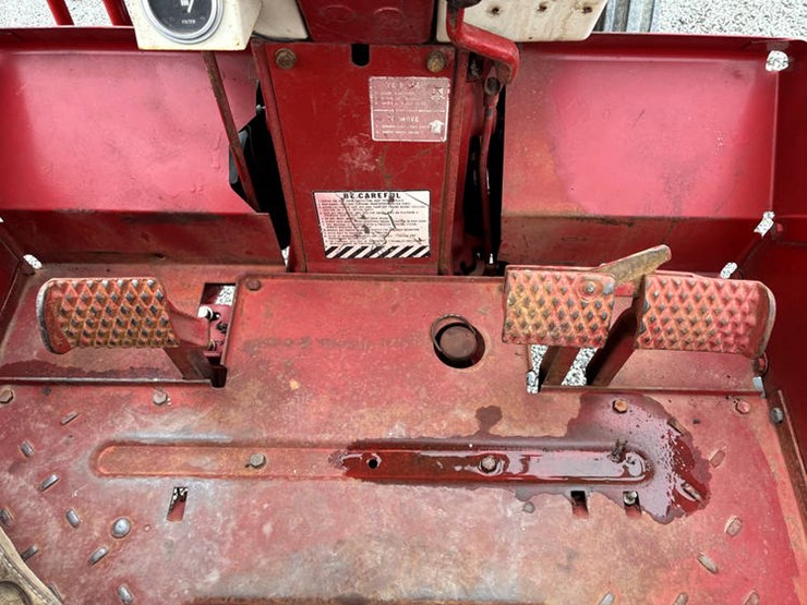 #122323-•-1965-ih-806-wheatland-#4518s-y-image-57