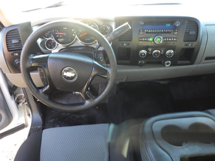 2009-chevrolet-2500hd-image-7