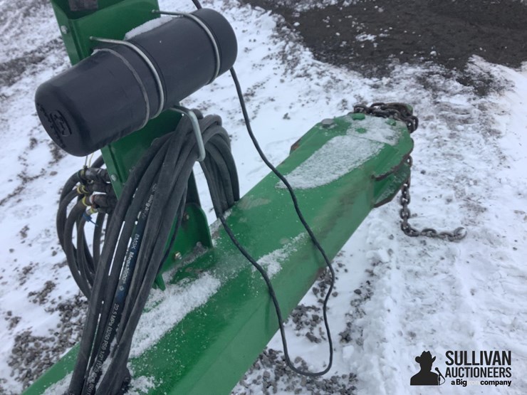 2014-john-deere-2623vt-image-9