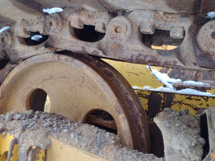 komatsu-d41e-6-image-36