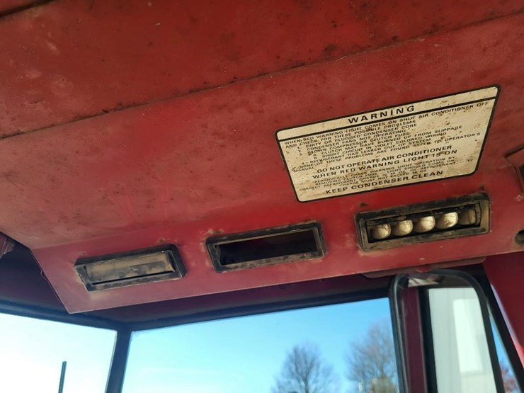 white-2-105-image-70