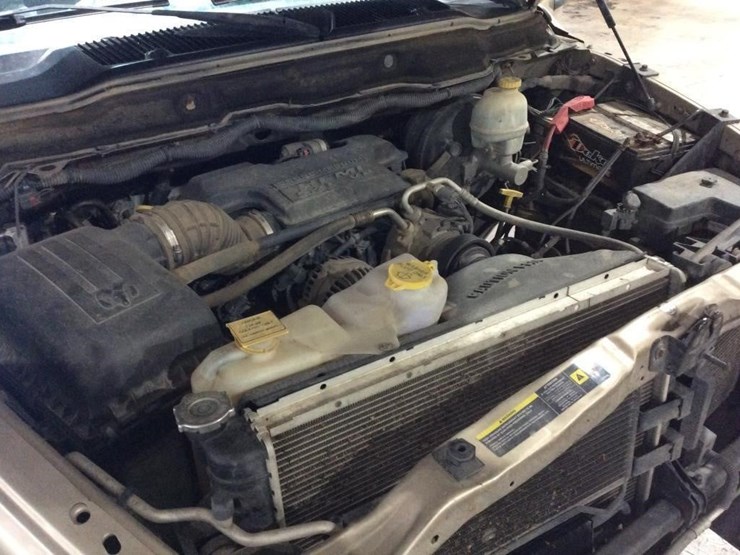 2005-dodge-2500-image-11