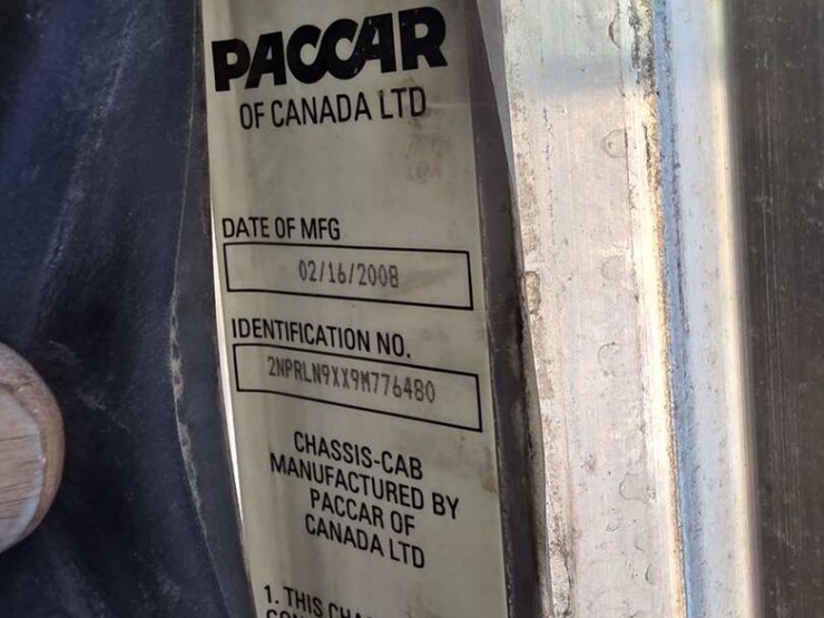 peterbilt-340-image-18