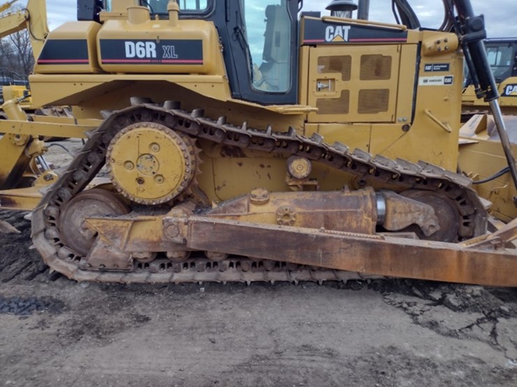 caterpillar-d6r-xl-image-29