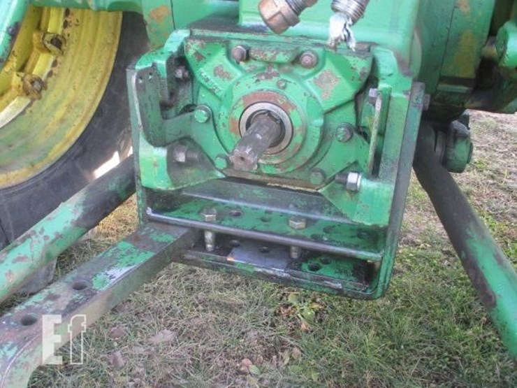 john-deere-4040-image-11