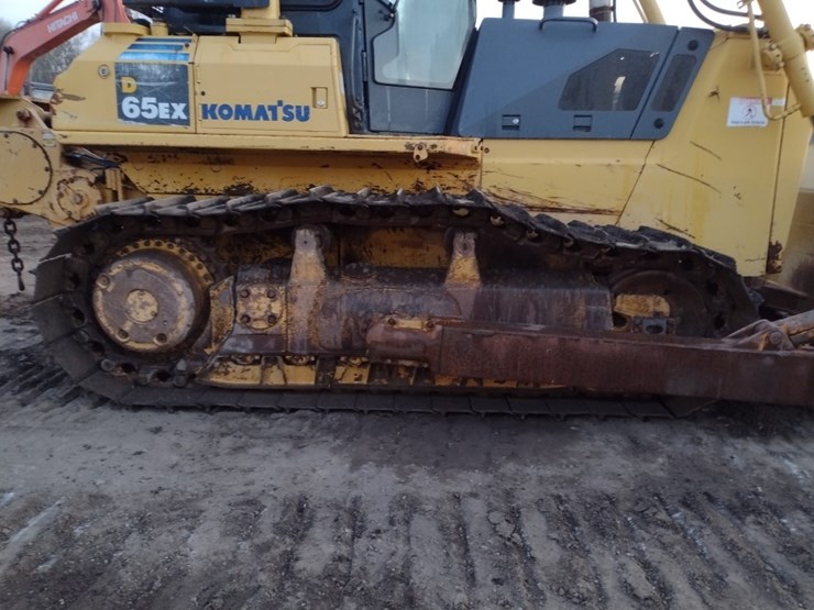 komatsu-d65ex-15-image-29