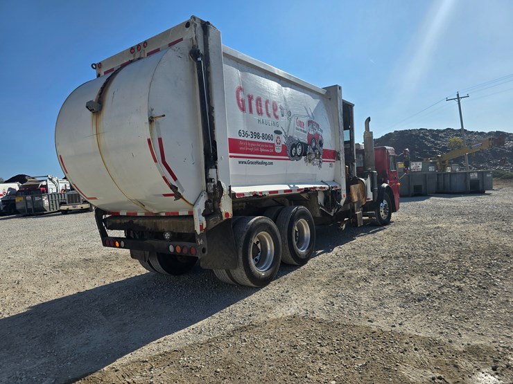 2007-mack-le613-image-25