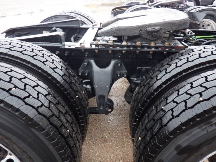 international-lt-image-7