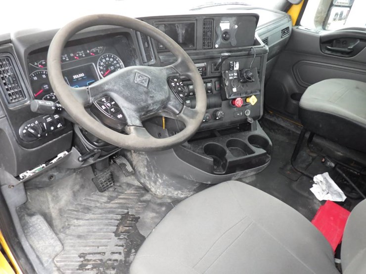 2019-international-lt-image-18