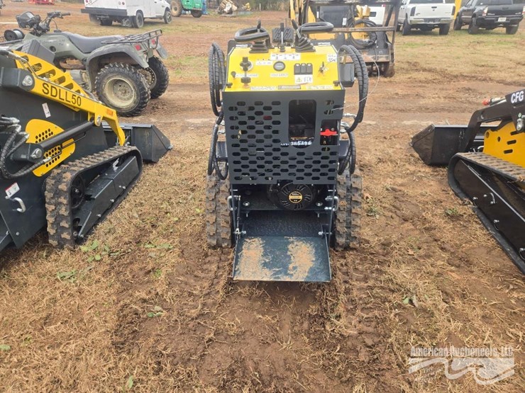 sdlanch-sdll50-mini-skid-steer-loader-image-12
