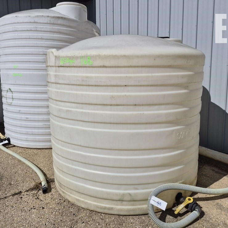 POLY TANK 1650 GALLON