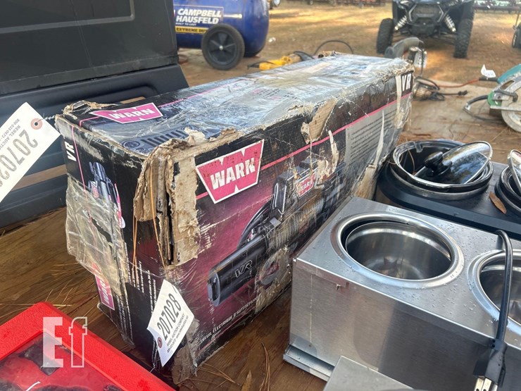 warn-vr8000-winch-image-1