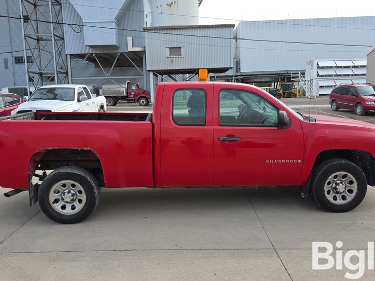 chevrolet-silverado-1500-image-4