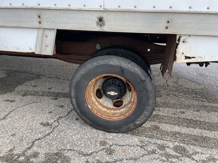 chevrolet-express-3500-image-35