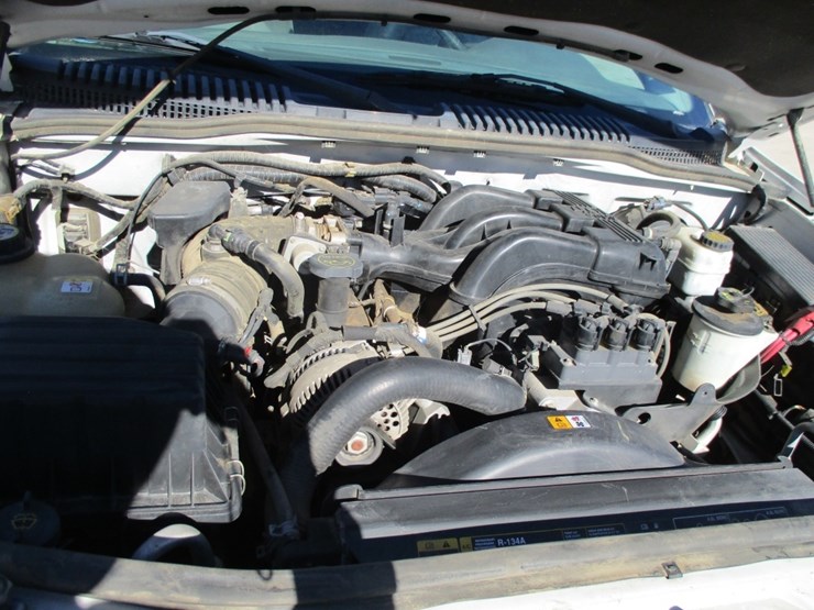 ford-explorer-xlt-image-5