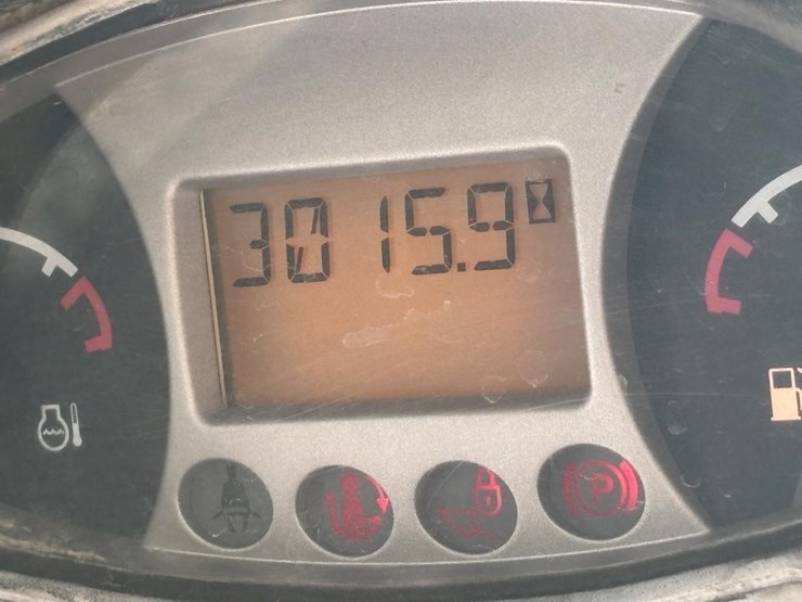 2016-bobcat-t770-image-44