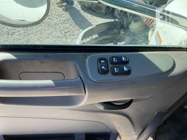 peterbilt-337-image-52