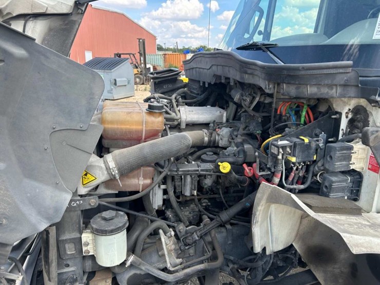 international-durastar-4400-image-12