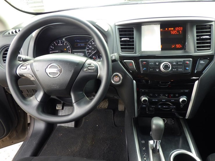 2014-nissan-pathfinder-image-9