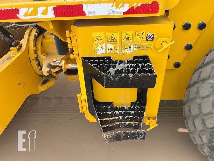 sakai-sv414d-image-12