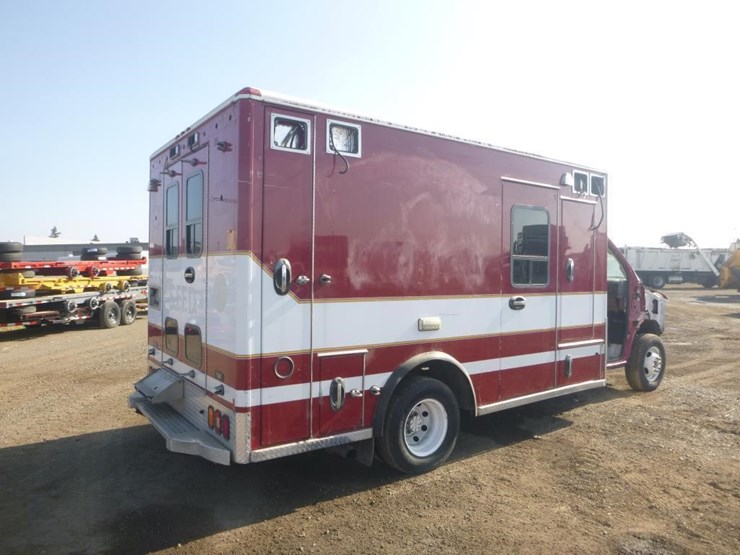 2008-ford-e450-image-3