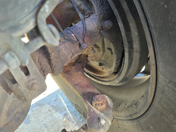 2005-peterbilt-379-image-73