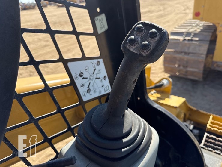 2018-caterpillar-299d2-image-27