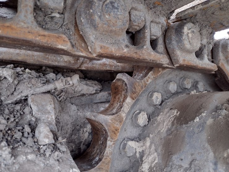 volvo-ec220e-lr-image-37