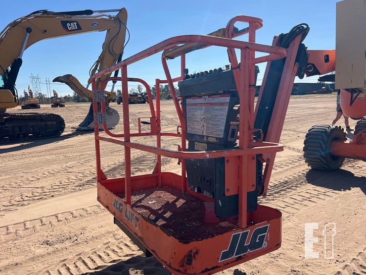 2007-jlg-450aj-image-21