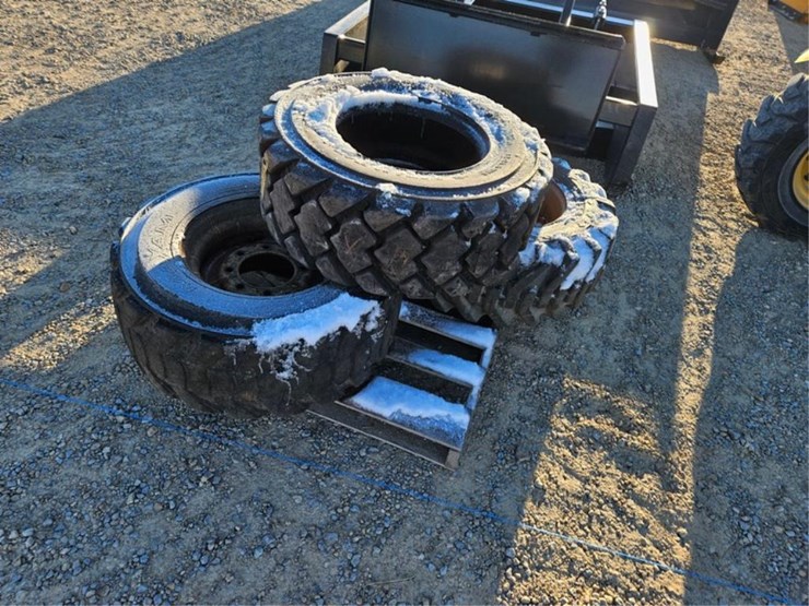 #3084-•-(3)-12-16.5tires-image-18
