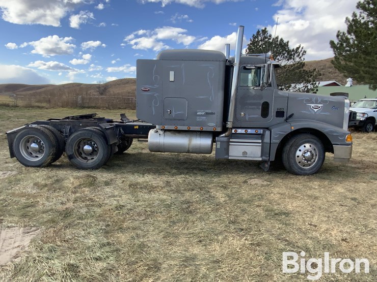 peterbilt-377-image-4