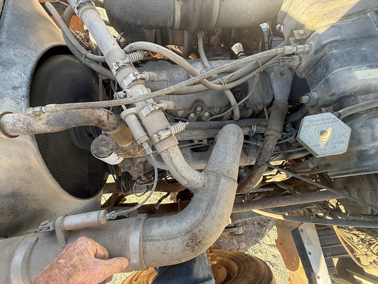 mack-r686st-image-29