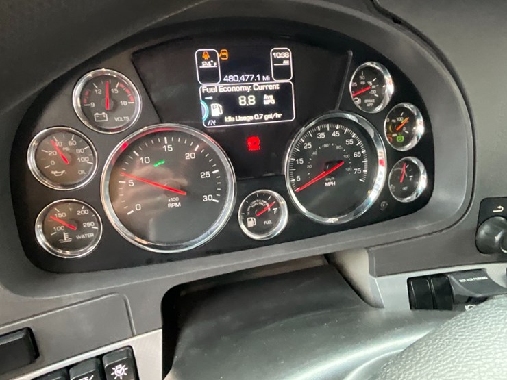 2020-kenworth-t680-image-23