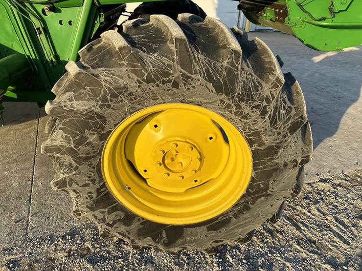 john-deere-7720-titan-ii-image-35