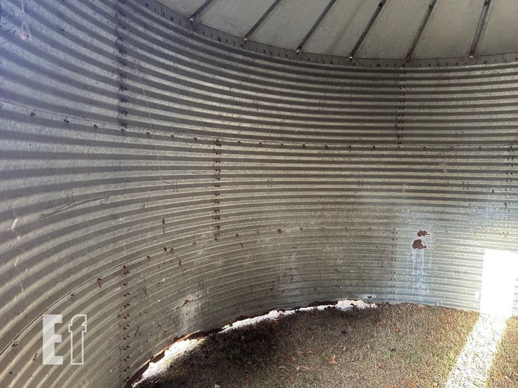 grain-bin---approx.-14'-across-61-image-6