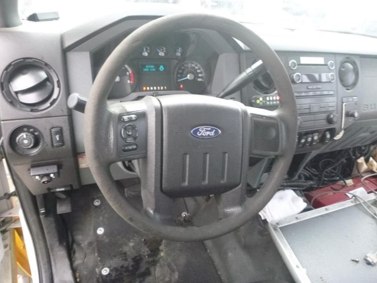 2015-ford-f550-image-9