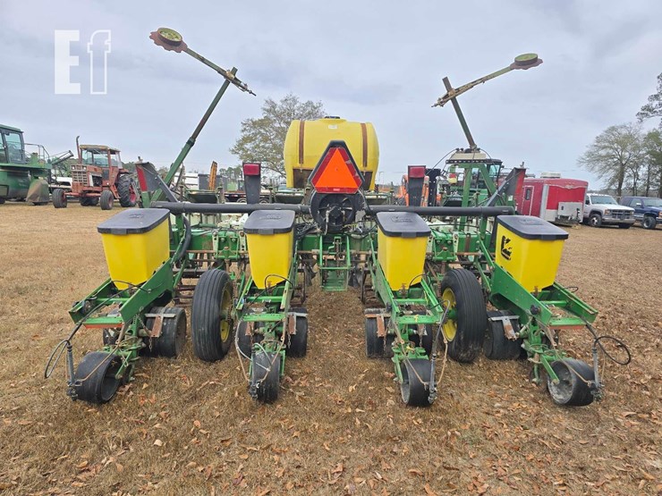 john-deere-1700-image-17