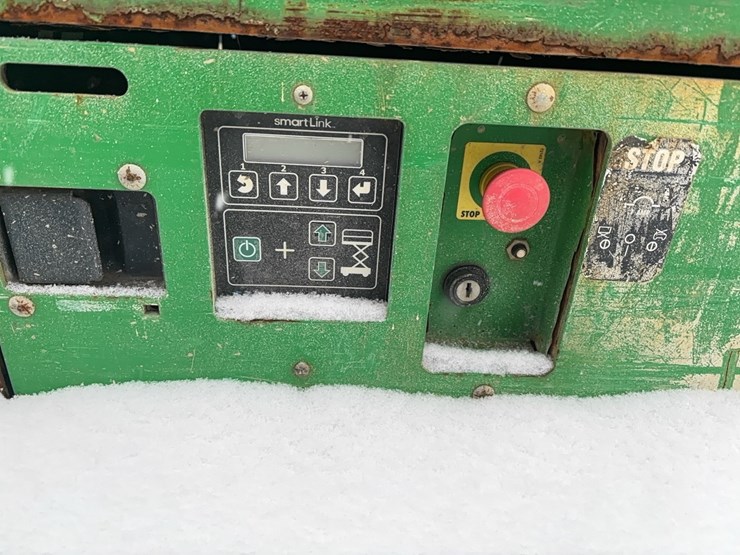 2015-genie-gs1930-image-3