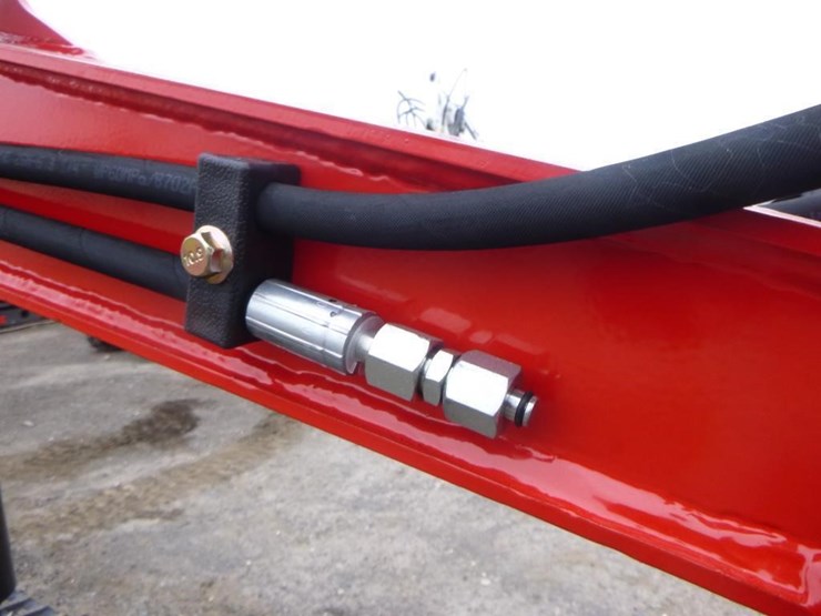 2025-vicsec-vc13-hydraulic-excavator-image-13