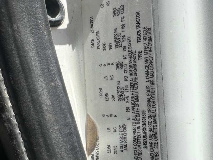 2012-international-prostar-image-2