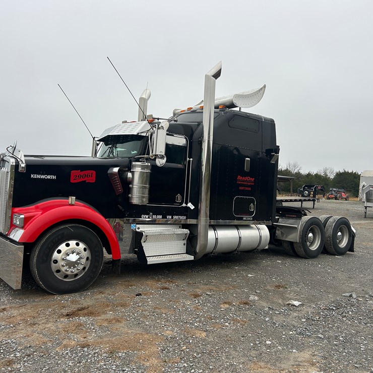 2005 KENWORTH W900L