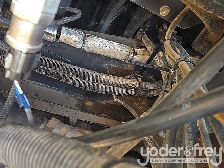 2021-case-cx210-lc-image-119