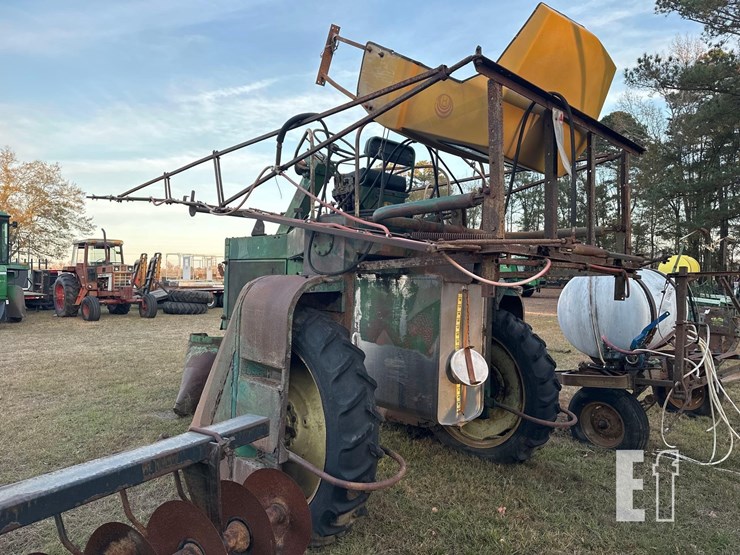 john-deere-700-image-3