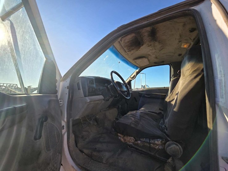 2008-ford-f650-image-9