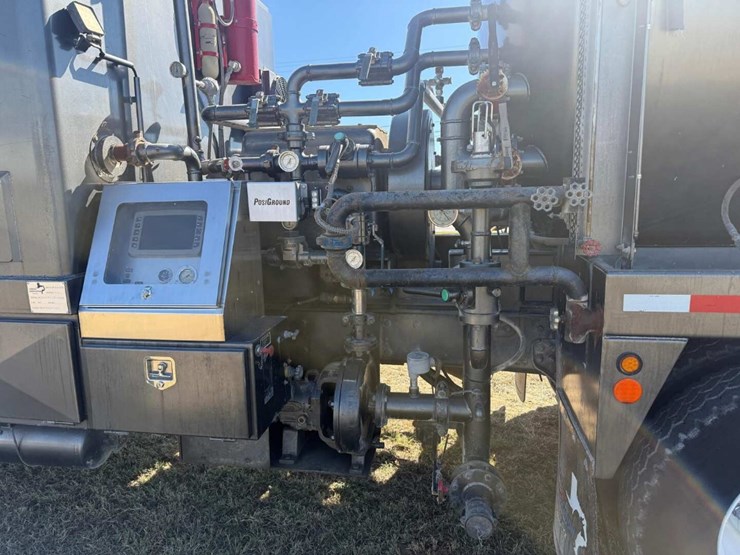 kenworth-t800-image-9