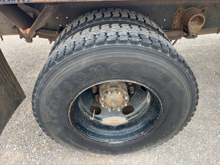 2001-ford-f750-image-14