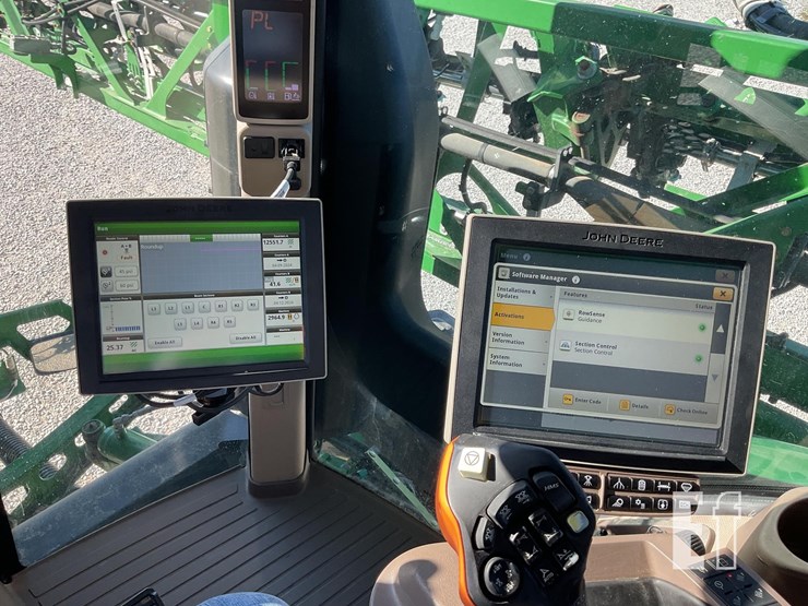 john-deere-r4038-image-65