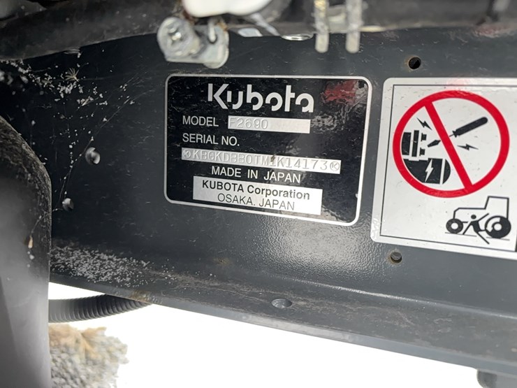 2022-kubota-f2690-image-6