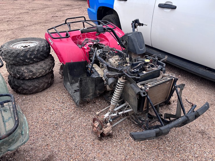 caterpillar-450-image-1