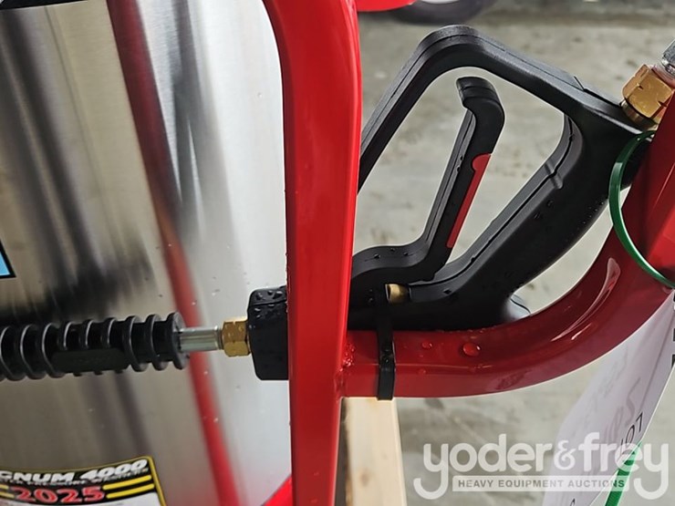 unused-magnum-4000-gold-pressure-washer,-15hp,-electric-start,-12v-system,-diesel-fire-burner-image-22